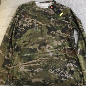 Under Armor Heat Gear Long Sleeve